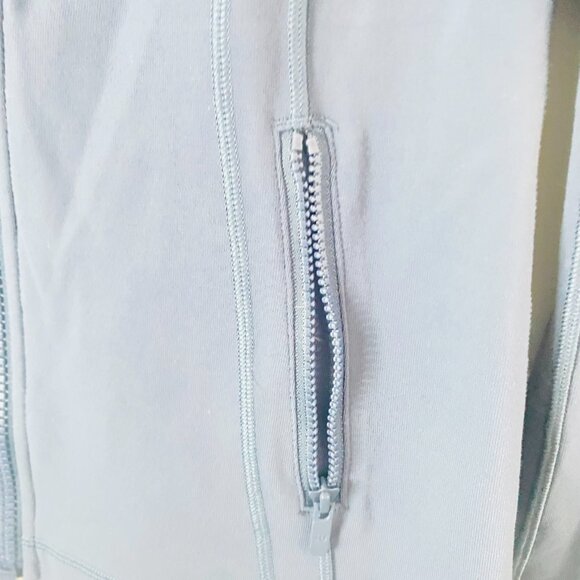 Lululemon Zip-Up light Purple Jacket - Designed in Vancouver, Made in Vietnam - Picture 9 of 17
